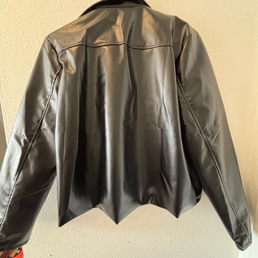 Pleather black biker jacket NWOT - Picture 3 of 3